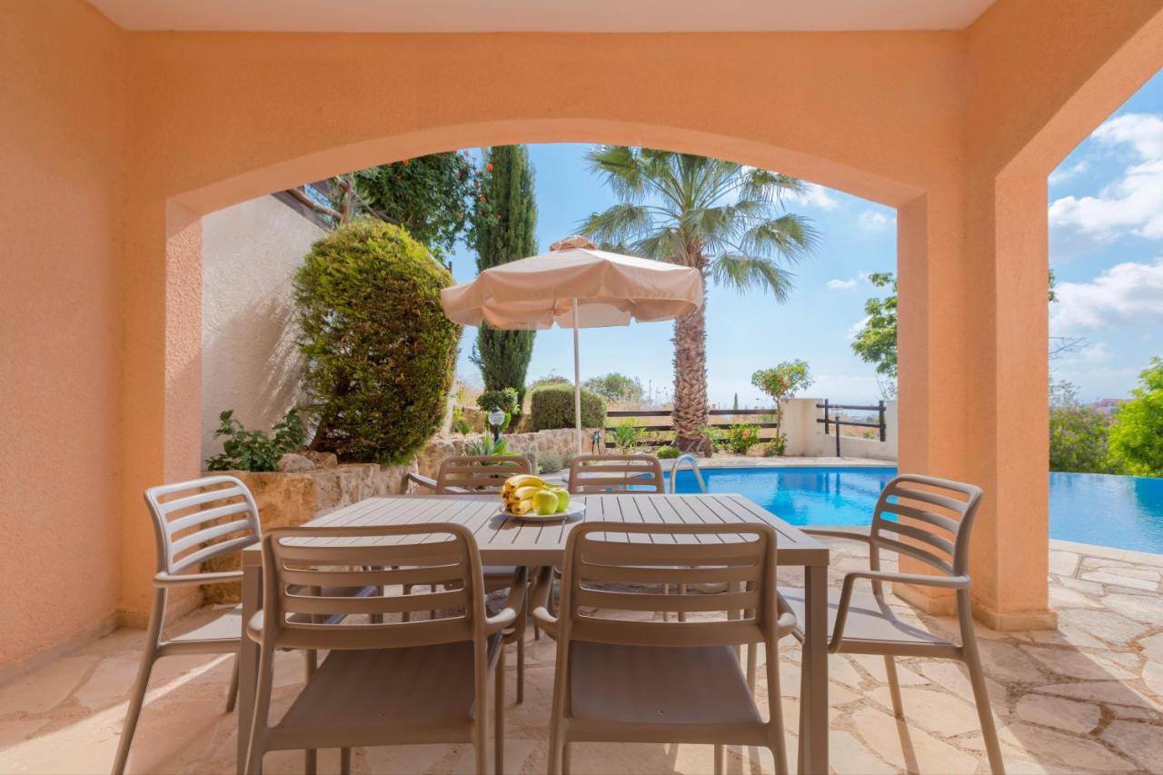 Resitour - Perneri Four Bedroom Villa Πάφος Εξωτερικό φωτογραφία