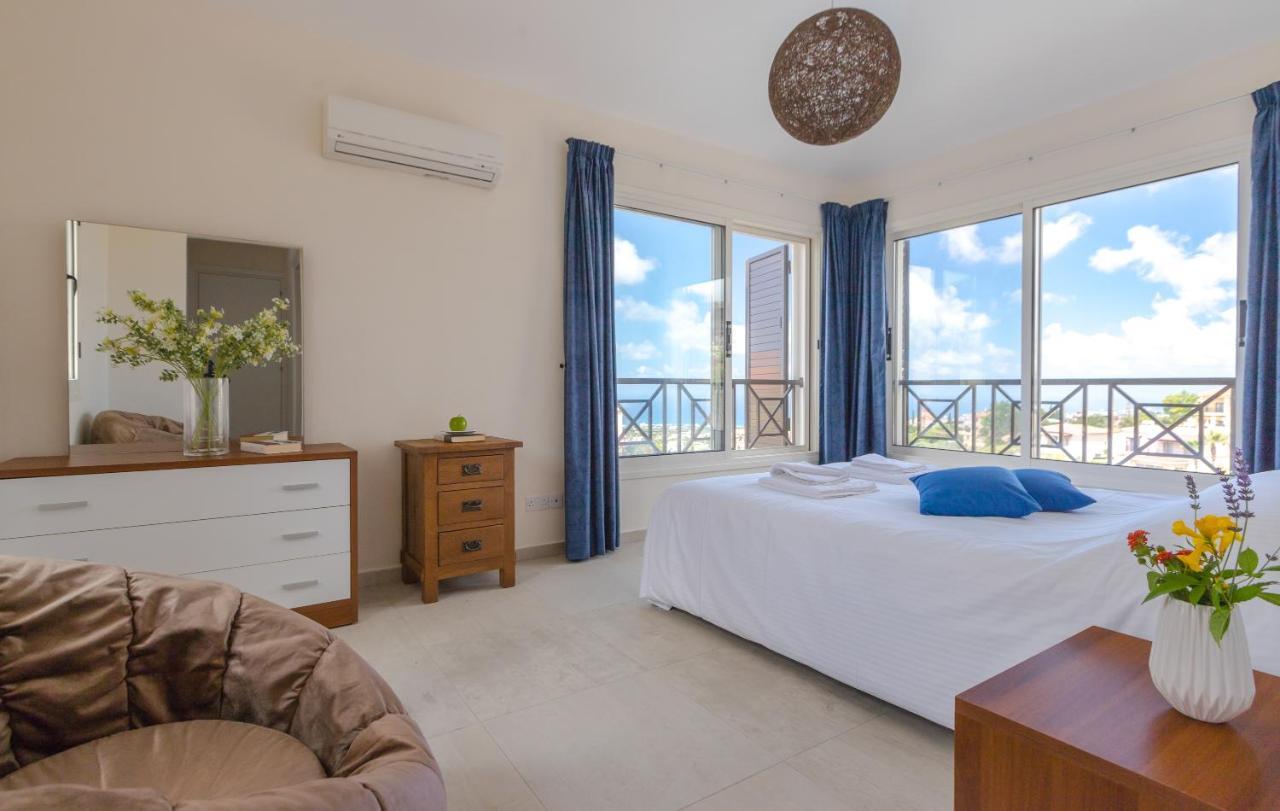 Resitour - Perneri Four Bedroom Villa Πάφος Εξωτερικό φωτογραφία