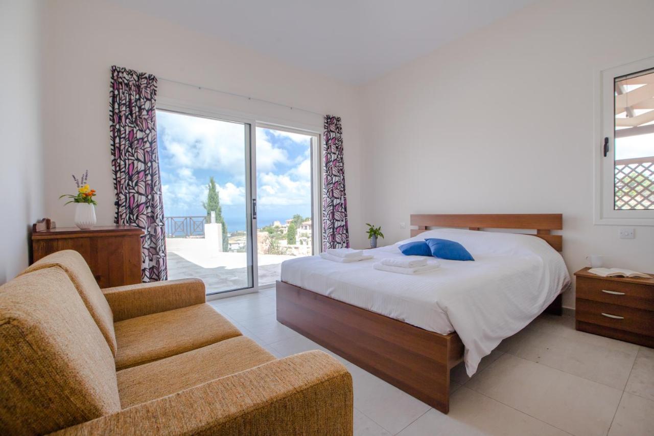 Resitour - Perneri Four Bedroom Villa Πάφος Εξωτερικό φωτογραφία